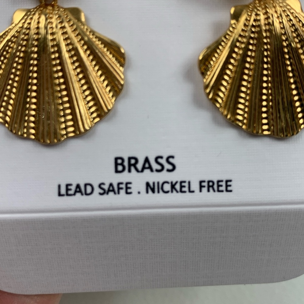 House of Harlow 1960 Gold Brass fan Earrings New in Box Lead free Nickel safe - Picture 7 of 10